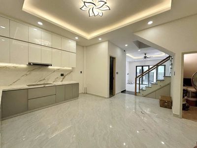 Need to rent an alley house 140/4 A Đặng Văn Ngữ-7* 15 Q.Phú Nhuận.
