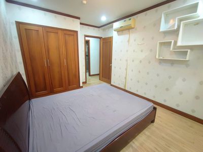 Rent a Vietcong 8-3 bedroom with interior.