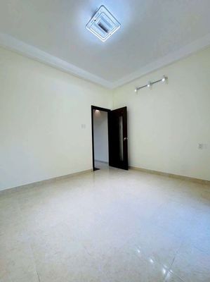 Sleep in the house, a Nguyễn Minh Hoàng. Three floors, six bedrooms.