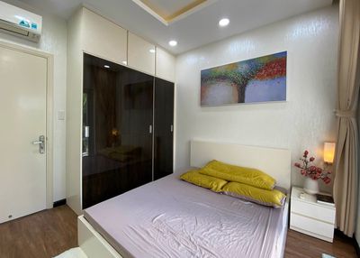 Rent a three-story house, garage near the D-Lan Kong area, 5th floor bridge