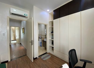 Rent a three-story house, garage near the D-Lan Kong area, 5th floor bridge