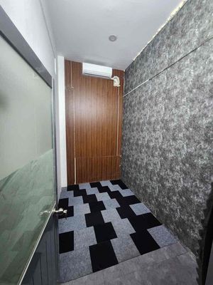 Rent hotel rooms for cheap, security students.