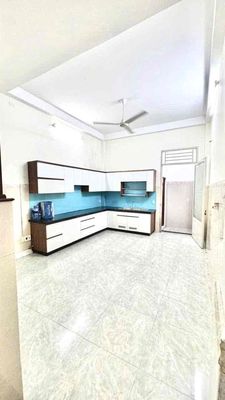 Rent 4 x 17 meters. 3 floors with 5 bedrooms, Thới An 20 Autoway.