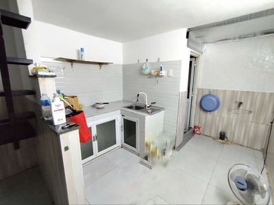 The owner himself rented the area of 3 x9 at 6 million/th floor,hbp,Thủ Đức