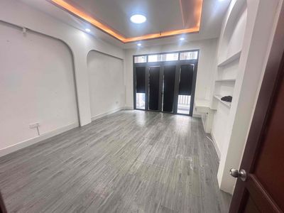 Hires 4 floors_Nguyễn Gia Trí Bình Thạnh, 4 x1 v2 immediately