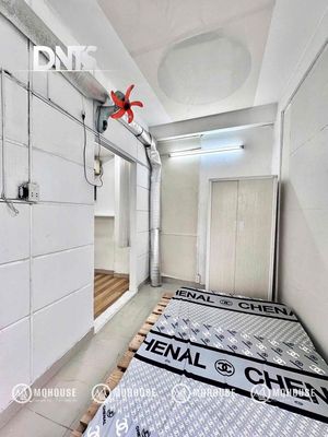 One bedroom plus 35 square feet of balcony near my park.