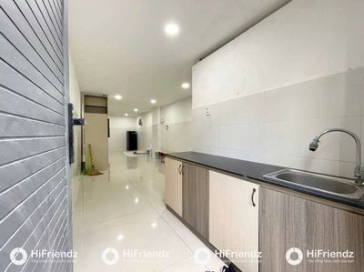 It's the owner of two bedrooms. 1 st floor 1 in Hòa Bình.