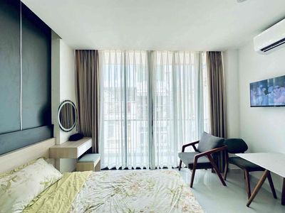 The Hoàng Văn Thụ studio has a clear balcony -- full interior near the airport.