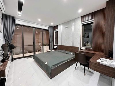 Rent a mini 39 B Trần Quý Khoách, P. Tân Định, District 1.