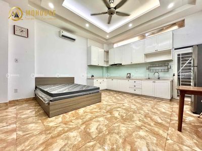 studio - full interior - right at the top of the 7th Tân Bình