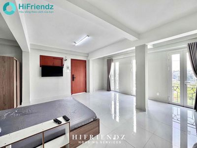 FRI full new furniture is 100 percent near District 7, 5 easy to travel to District 1.