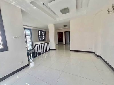 Rent a nice house with số 8,10 x25 meters,2.5 pieces, 45 million/t