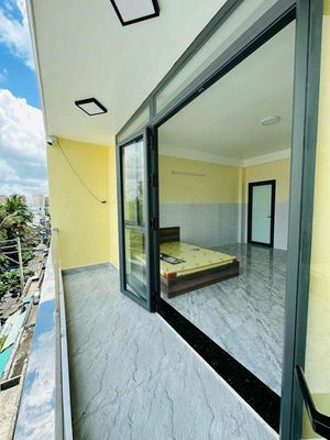 The bancong studio is wide, clear, beautiful.
