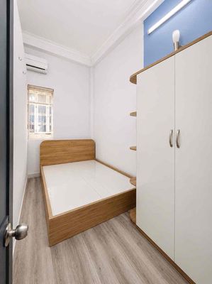 Two bedrooms. One living room. Metro.