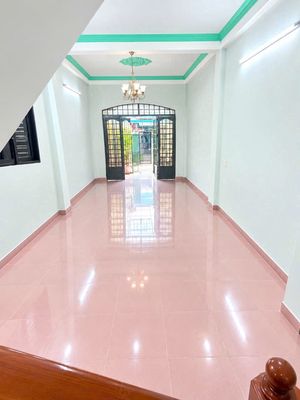 Rent three-story bedrooms, double-song spring, plb, 9-12 million.