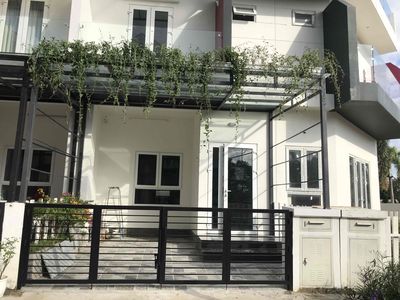 1st floor 2rd floor 3 bedroom in Valecia Riverside Nguyễn Duy Trinh