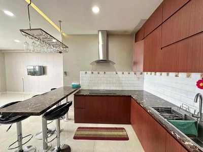 Rent a large apartment of Orchard Parkview 3 bedrooms 2 110 meters 2