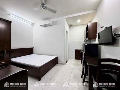 rented an apartment full of furniture — Tân Bình — near the University of swinburne