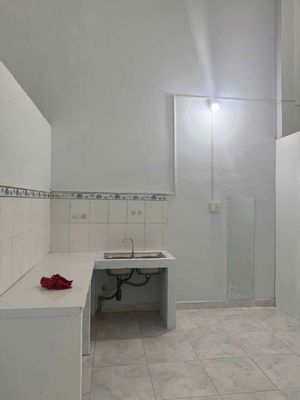 Rent 5-020 m-- P.Z.z.2-- Clean--get in right-- 5 million a month.