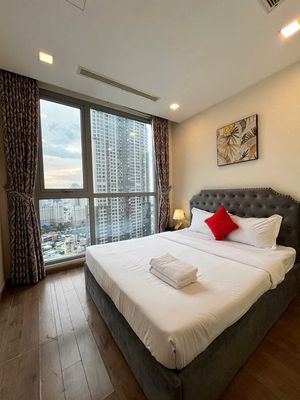 The Orchard Parkview High House 3 bedroom 2 .2 cool corner is only 25 million