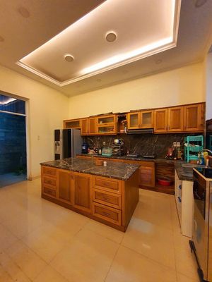 The dorm near the University of Ramit-attems winning District 7 from 1 million.