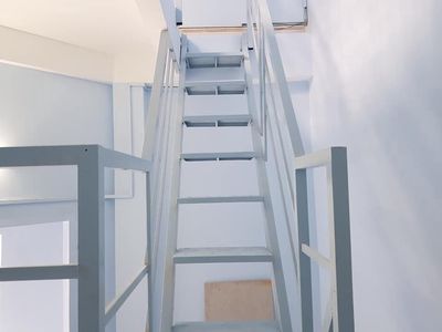 Rent the original apartment with the ground floor.