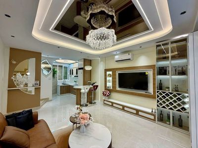 3 rooms full of furniture