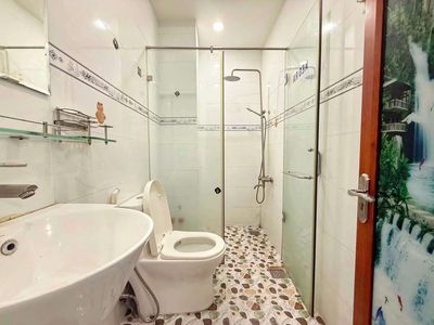 One bedroom, Nguyễn Văn Quá.