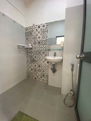 A kitchen bedroom 30 M2 with a very open balcony in the center of 3rd.