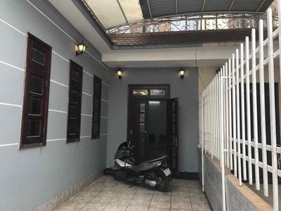 Rendez Angum villa, 7 x 15 meters, 2 yards, 20m street, District 12. 23 million.