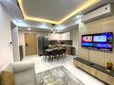 It's the owner of the C/C Saigon Asiana district 625 free literature type 2 rooms