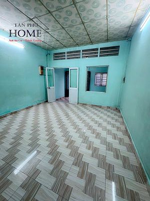 Cheap house! Nguyễn Sơn Alley, 4 x 14 meters, 1 .50, 2 bedrooms, 2 toilets