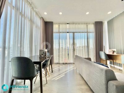 a big balcony coastal bedroom_65 M2_sizer_fridship tower