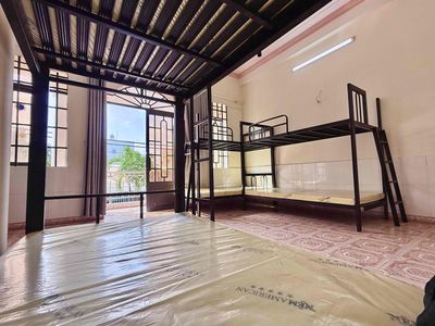 Ladies' dorms-- Trung Mỹ Tây, District 12 01--it costs everything.