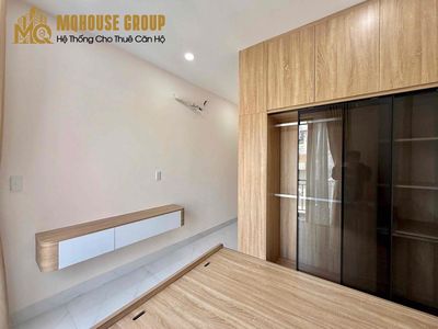 The mini-bar apartment is full of furniture elevators Mrs. Cl understand