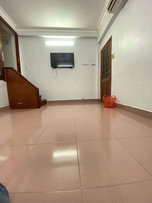 5 rooms full of furniture