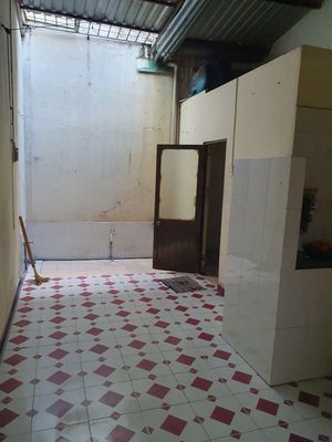 The owner rented the main house on Nguyễn Khoái, District 4 – 140 m2