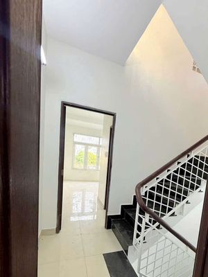 1st Land 2 floors to the rooftop 4 BMDNING WlTH B Bình Tân
