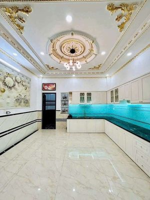 renting a Tân Thới Hiệp house