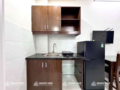 Rent a room near the airport with elevator security.