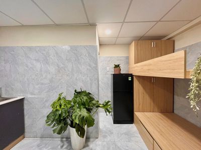 The studio is located at the university of literature, the main security industry.