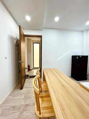 Rent a clean-cleaning kitchen room in Nguyễn Thị Minh Khai District 1.