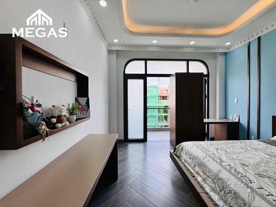 The Studio House is 40 meters wide, Etown Cộng Hoà - Ga 3 - K300