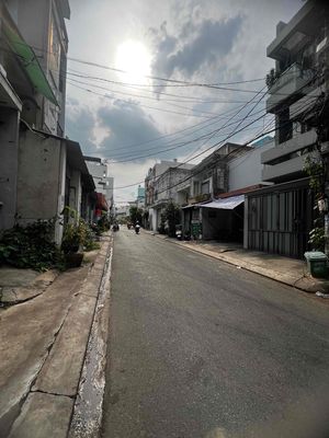 Rent the warehouse 2 Mt. 7.8 x 20 meters 8 m Phan Anh at 16 million