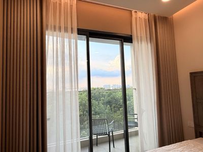 It's the owner who rented the three Diamond Centery Celadon City Bedroom.