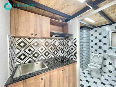 Rent a new full interior, 100% cool, right at the center.