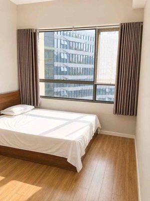 Rent the two bedrooms in Masteri An Phú for 20 million. Nice room.