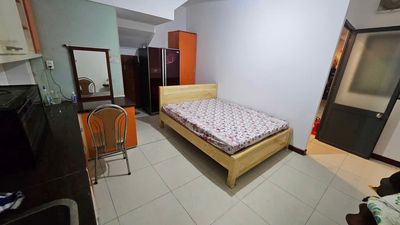 Get two women to rent room service apartment 30 m2 full full of rage at D5 Bình Thạnh