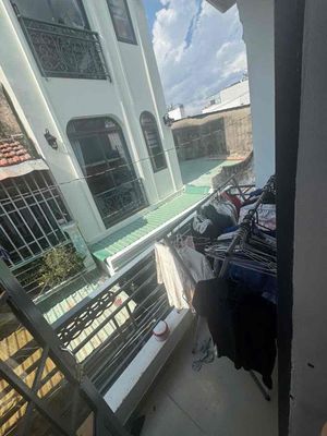 Clean house, two bedrooms, two Thống Nhất toilets near the lotte