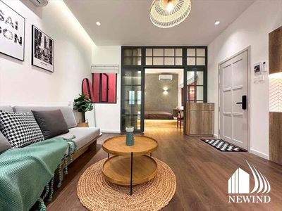 Rent a senior apartment near the 1st district.